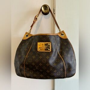 Louis Vuitton Galliera PM vintage shoulder hobo bag